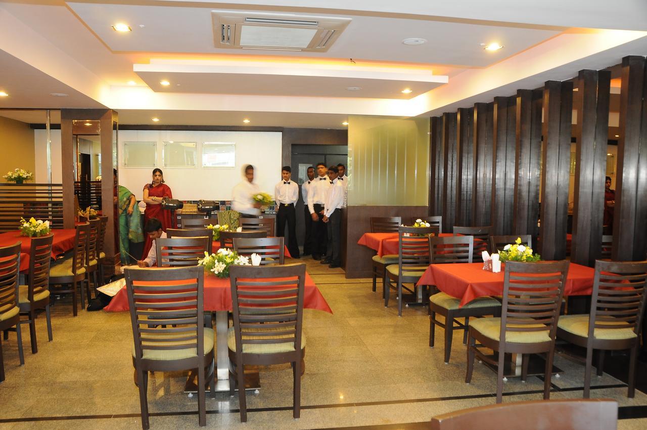 Hotel Oriva Vinflora Residency - Nr Lv Prasad Hospital, Banjara Hills Hyderabad Exterior foto